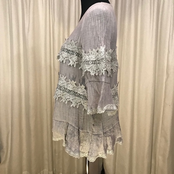 Solitaire Boho Chic Crepe Lace Blouse Small Gray - Picture 4 of 9